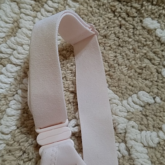 Warner's Elements of Bliss Wireless Contour Bra - Picture 5 of 8